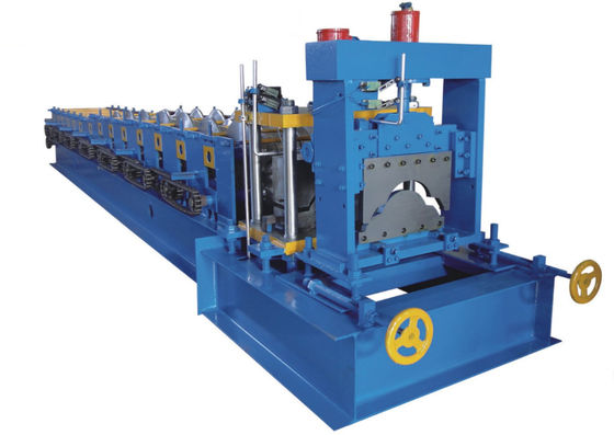 Corte hidráulico de Ridge Cap Roll Forming Machine Cr12 del CE