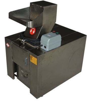 Equipo de la elaboración de la carne SS304, máquina animal de la trituradora del hueso 600kg/h