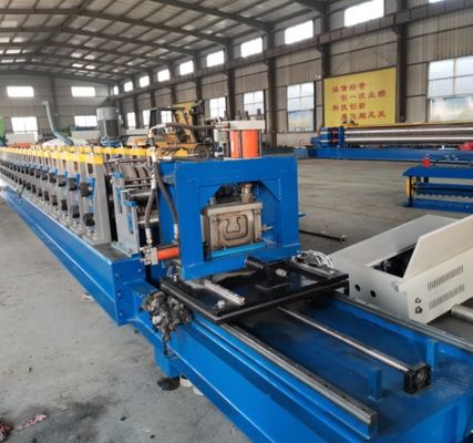 la formación del rollo de la chapa 20m/min trabaja a máquina la plataforma hidráulica del estante