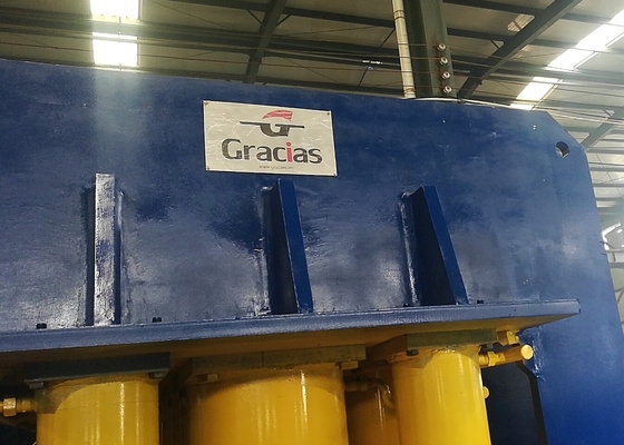 Máquina de grabación en relieve 2000 de la puerta de Ton Hydraulic Anti Theft Steel con el cilindro doble