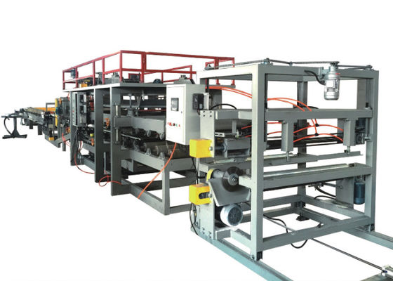 Rollo del panel de bocadillo del CE que forma la máquina 10m/min para la teja de tejado