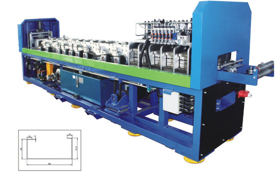 Construcción de acero del chalet de la luz de C140 Keel Roll Forming Machine 3.5T