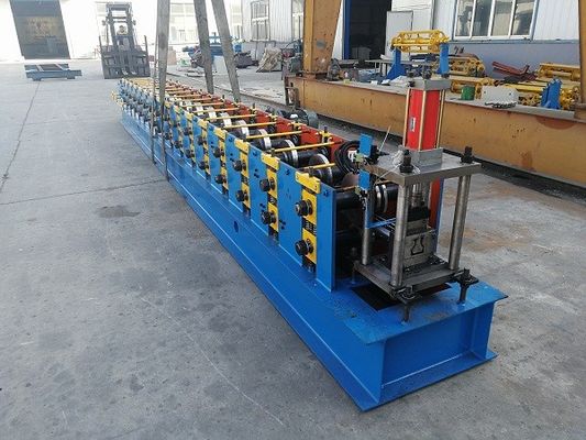 rollo del estante del almacenamiento 50Hz que forma el corte hidráulico de la máquina 25m/min Cr12